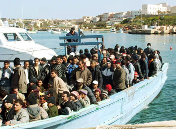 Eco qua na scaretà de quei che la stanpa, par prima, ciama "clandestini".