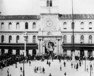 La Piassa de i Signori dove che i frati Bassi e Gavazzi i ga tegnù "vibranti" discorsi patriotici contro i austriaci.