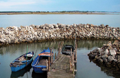 Barche so ’l Delta (foto Antonio Dimer Manzolli).