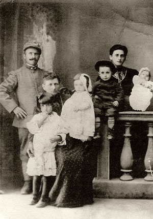 1917. La fameja de Giacomo Fistarol. 