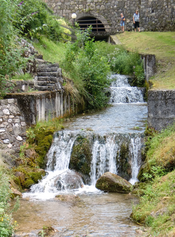 Se la libertà la vien doparà ben… la deventa na forza, come l’aqua che vien zo da la montagna: se te la incanali la se trasforma in luce.